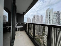 Commonwealth Towers (D3), Condominium #568399731